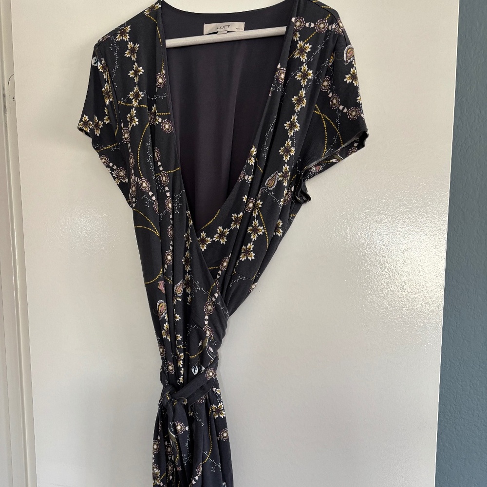 Loft, size XLP,  lightweight knit wrap around dress worn once.